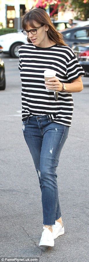 Jennifer Garner Rocks Striped T Shirt And Geek Chic Glasses As She
