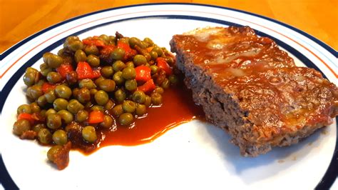 Rich, moist and loaded with chopped vegetables, this hearty dish is sure to become a family favorite! Baking Meatloaf At 400 Degrees - How Long To Bake Meatloaf ...