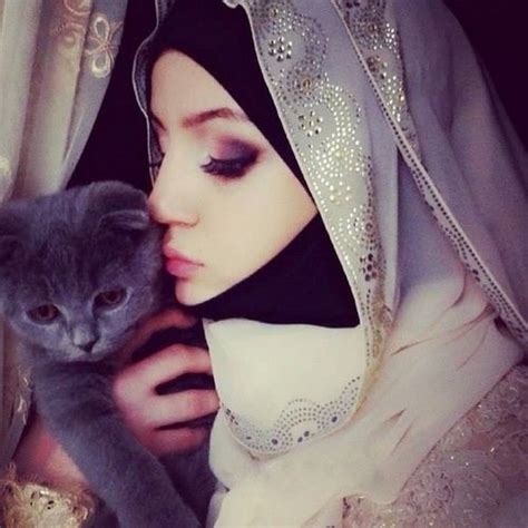 Love Kitty Hijabi Girl Beautiful Hijab Muslim Girls