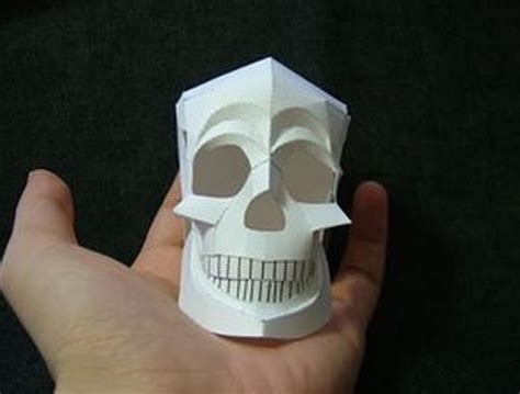 Papermau Halloween Special Skull Paper Model In The Palm Of Your