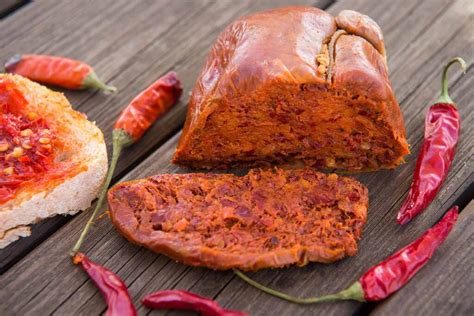 Nduja Cosè E Come Si Mangia La Specialità Piccante Calabrese