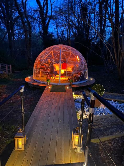Welcome to the lodge at coopers hawk! 8 Airbnbs in Surrey and Sussex including secret log cabins ...