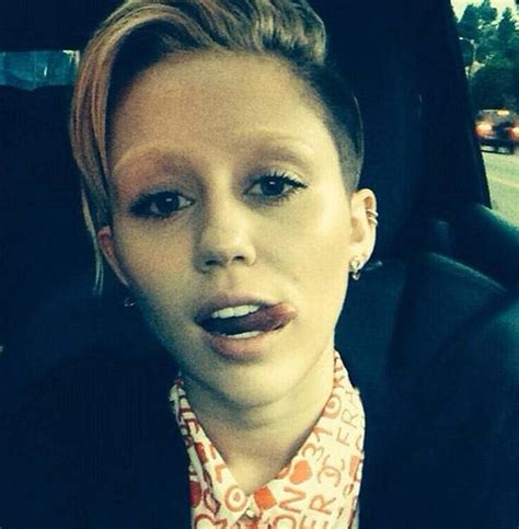 She Did What Miley Cyrus Debuts Her Bleached Eyebrows On Instagram The Globe And Mail