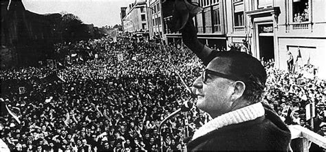 One from the heart, salvador allende is a plaintive look back at the rise and violent fall of the world's first democratically elected marxist president. Movies - Salvador Allende - The New York Times