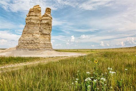 Castle Rock In Kansas Prairie Stock Image Image Of Geology Pillar