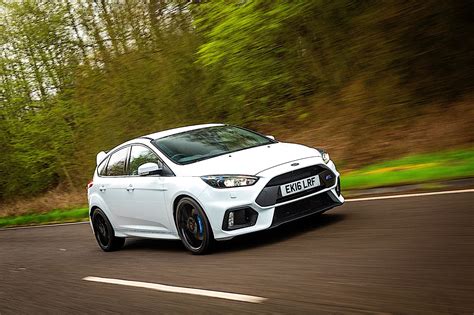 Mountune 400 Hp Upgrade Turns Ford Focus Rs From Hot To Uber Hatch