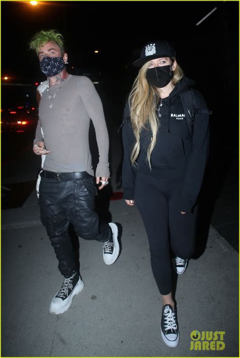 Avril Lavigne Meets Up With Mod Sun For Dinner In West Hollywood Photo