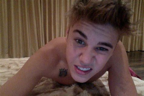 Topless Justin Bieber Says Good Morning To His Fans The Sun