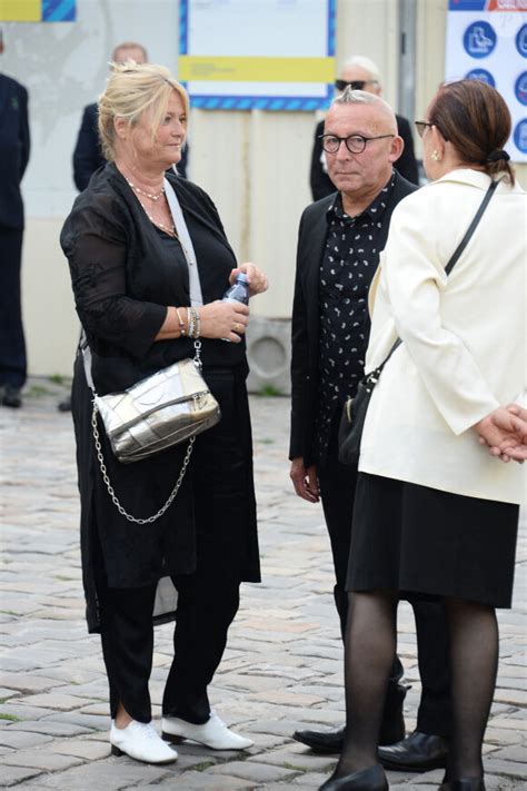 Photos Obs Ques D H L Ne Carr Re D Encausse Sa Fille Marina Effondr E Face Au Cercueil Et