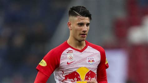 Professional midfielder for @dierotenbullen national team of. Szoboszlai Dominik lett március legjobbja a Salzburgnál ...