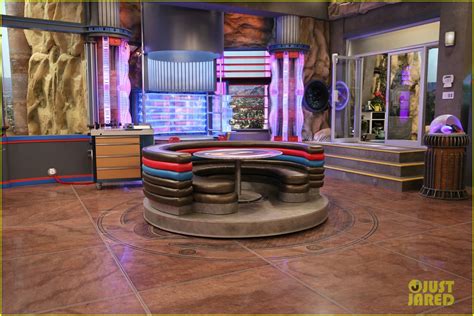 Check Out An Exclusive First Look At The Set Of Henry Danger Spinoff