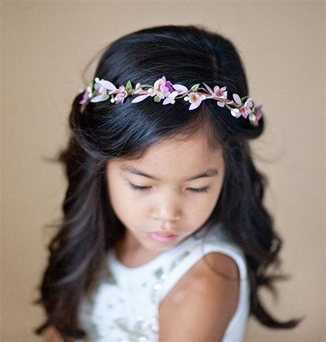 12 Adorable Flower Girl Hair Accessories Flower Girl Hairstyles Flower Girl Hair Accessories