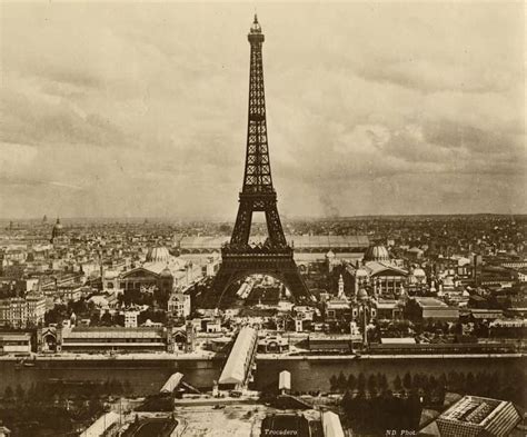 A Brief History Of The Eiffel Tower Discover Walks Paris