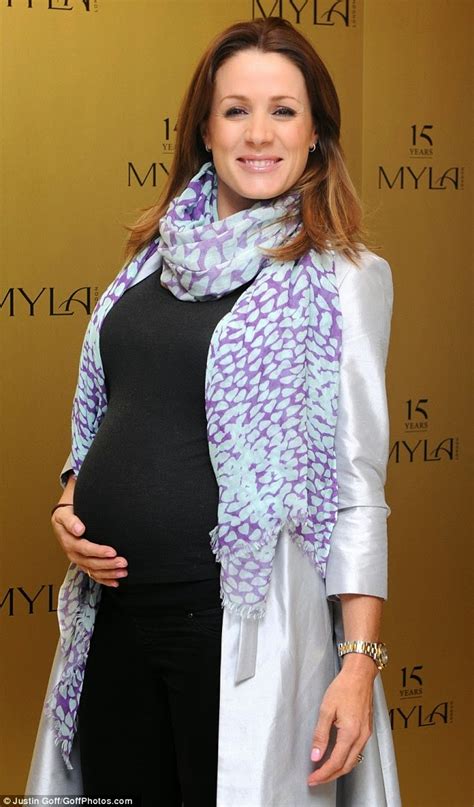 Pregnant Women Beautiful Pregnant Natalie Pinkham Glows In Black Jeans And A Silk Trenchcoat As