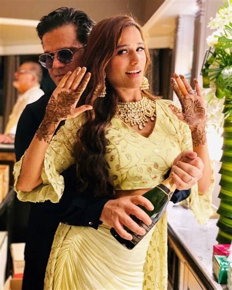 Poonam Pandey Ties The Knot See Photos Entertainment Gallery News