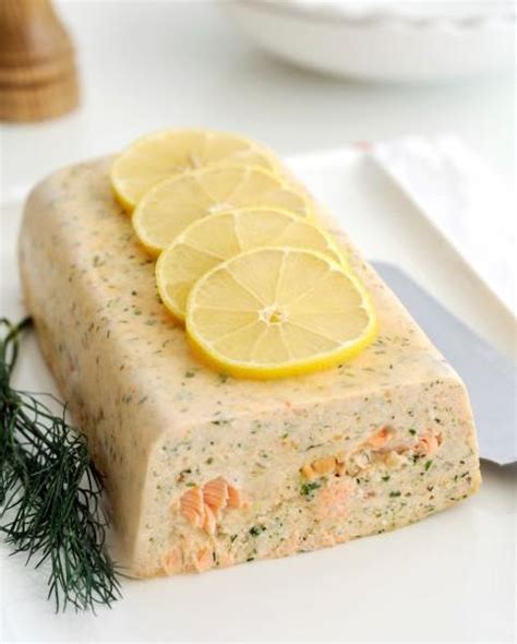 Terrine de lotte terrine de saumon fumé terrine aux deux saumons recette terrine de poisson recettes poissons et fruits de mer recette terrine aux 2 poissons. terrine de poisson