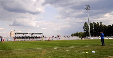 Raków częstochowa is a polish professional football club, based in częstochowa, silesian voivodeship, which plays in the ekstraklasa, the top tier of the national football league system. Raków Częstochowa. Dziesięć baniek na stadion - Dziennik Sport