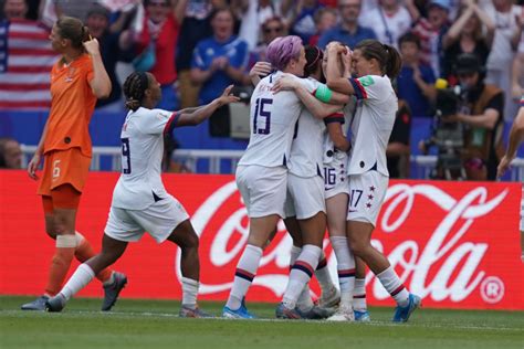 Uswnt World Cup Celebration Us Team Criticized For Celebrating During Women S World Cup Win