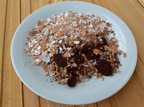 Most soil does not contain the essential nutrients needed for optimal plant growth. Can I Put Coffee Grounds In My Spider Plant? - Simplify Plants