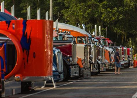 Show Truck Season Heats Up With 75 Chrome Shop Show This Weekend