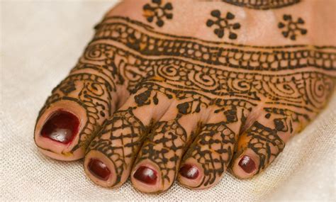 henna tattoo services henna tattoos by navi groupon