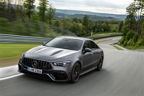 Mercedes Amg Cla 45 4matic La Berlina Compacta De Los 421 Cv