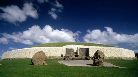 Winter Solstice At Newgrange Neolithic Art Youtube