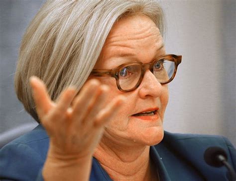 Sen Claire Mccaskill Diagnosed With Breast Cancer The Week