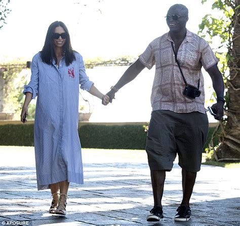 Erica Packer Enjoys A Smitten Display With British Singer Seal Daily Mail Online