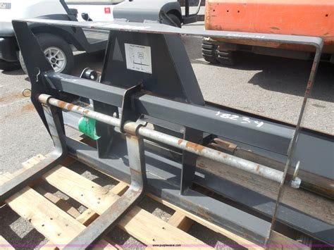 Bobcat Pallet Forks In Windsor CO Item AL9629 Sold Purple Wave