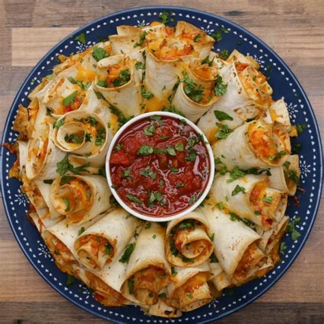 Cooked & shredded chicken 2 cups chopped onion 1 chopped bell pepper 1 marinara sauce 1 cup tortillas 20 shredded cheddar cheese 1 cup shredded. Blooming Quesadilla Ring | KeepRecipes: Your Universal ...