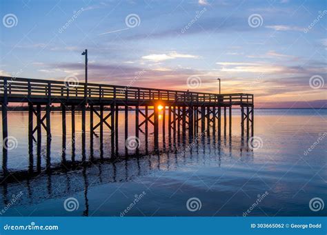 Bayfront Park At Sunset In Daphne Alabama Stock Photo Image Of Pier