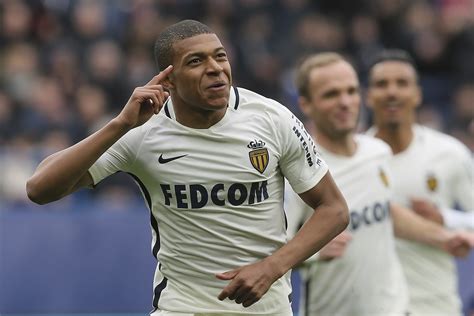 Incredible Stat Shows Just How Far Kylian Mbappe Has Come In A Year - SPORTbible