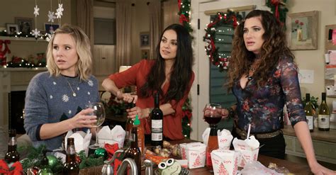Review Bad Grandmoms Show Up For ‘a Bad Moms Christmas The New York