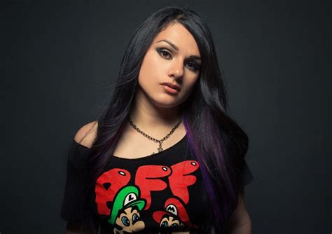 Here, she got the attention of jaime kohen, the mexican artist. Snow Tha Product ft. Alemán - "Dale Gas" (Official Music ...