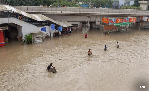 Yamuna Water Level Delhi Flood Arvind Kejriwal Yamuna Level Recedes