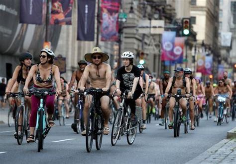 Hundreds Bare It All Or Just A Babe During The Philly Naked Bike Ride Nj Com