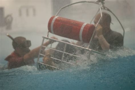 Dvids Images Coast Guard Rescue Swimmer Student Prepares For Final