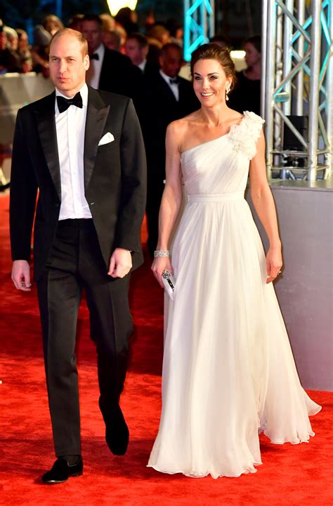 Aggregate 141 Kate Middleton White Dress Best Vn