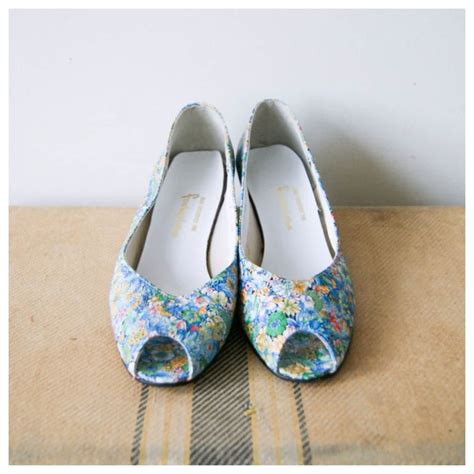 On Sale Vintage Wedges Peep Toe Blue Floral Shoes 70s 80s Womens