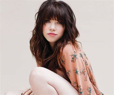 The song is played as the credits roll at the end of the movie.… INQUINTE.CA | Carly Rae Jepsen goes viral with new song ...