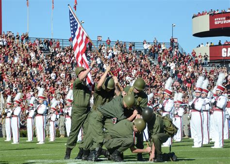 Slideshow: Gamecocks salute the military | Article | The United States Army