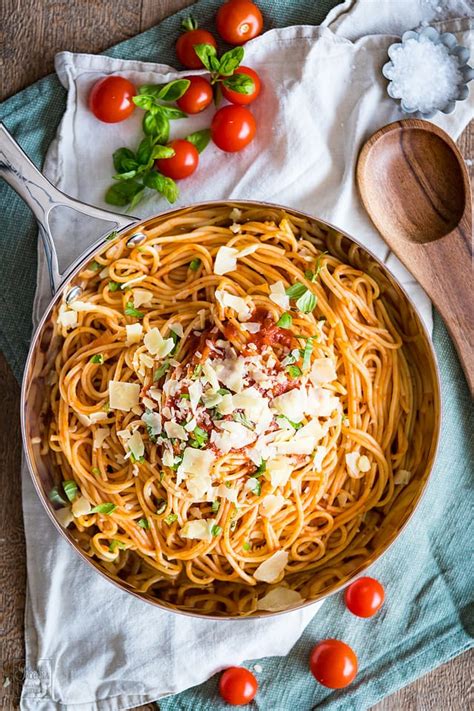 Spaghetti Napoli Einfache Nudelsauce Rezept Von Gernekochen De