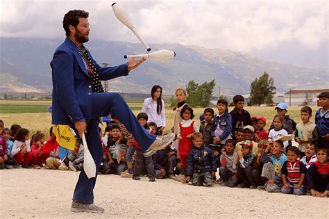 Laughter With A Cause Clowns Helping Syrian Kids Smile Again The Star