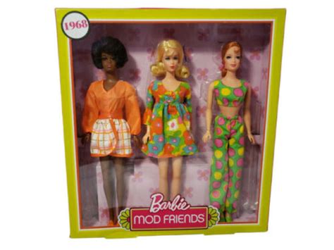 Barbie Mod Friends T Set With 3 Dolls Retro Fashion Looks Christie