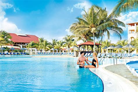pax sunwing offering double the star points on four popular cuban resorts