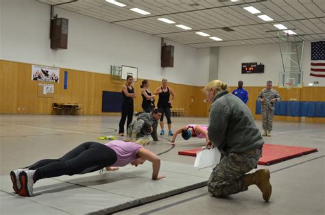 Army Spouses Take On Army Physical Fitness Test Article The United