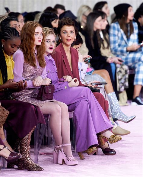 Front Row Celebs At Nyfw — Photos Fashion Minimalist Fashion Women New York Fashion Week