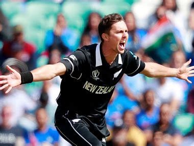Watch bowling comparisons of two of the best fast bowlers tim southee and trent boult in odi, test and t20. ICC Cricket World Cup 2019: Matt Henry says Tim Southee ...