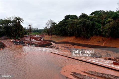 brumadinho dam disaster photos and premium high res pictures getty images